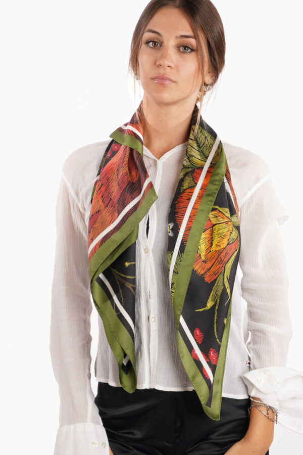 Silk scarf 90 x 90 cm pomegranate
